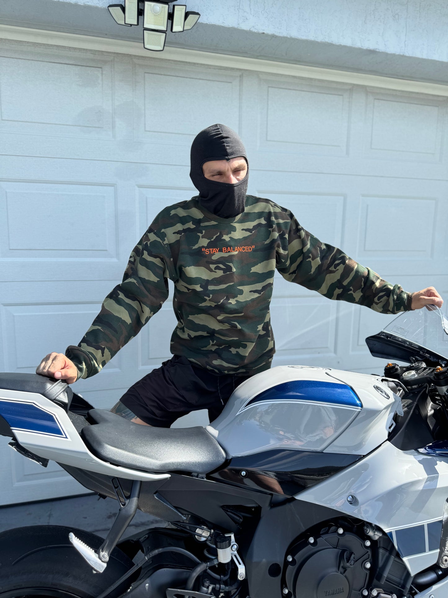 Surfer CAMO limited hoodless